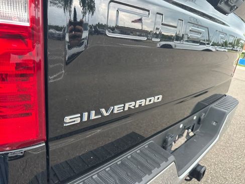 Used 2023 Chevrolet Silverado 1500 LT AWD/4WD image 27