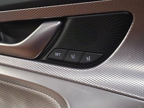 Used 2023 Genesis G70 3.3T image 24