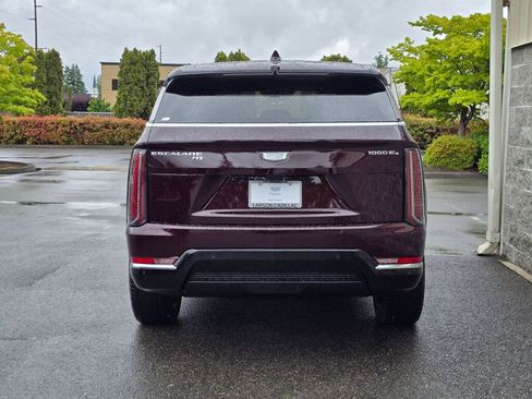 Used 2025 Cadillac Escalade IQ Luxury 2 image 5