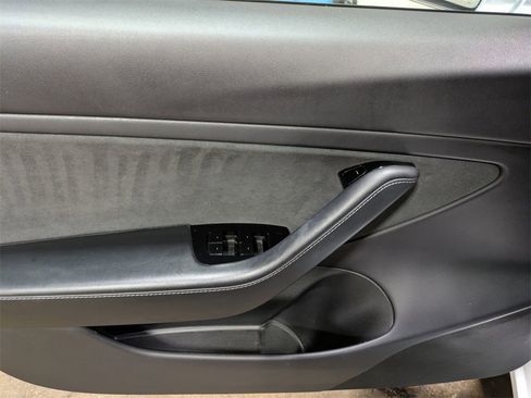 Used 2019 Tesla Model 3 Long Range image 11