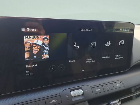 New 2025 Kia K4 FWD image 18