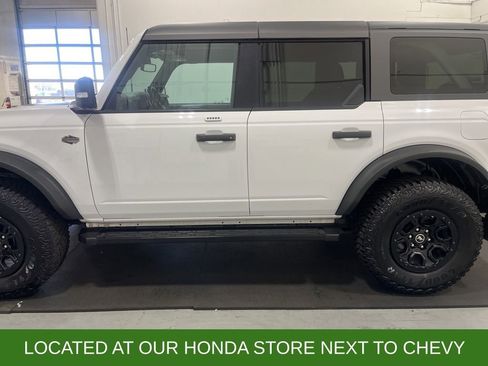 Used 2023 Ford Bronco Wildtrak image 5