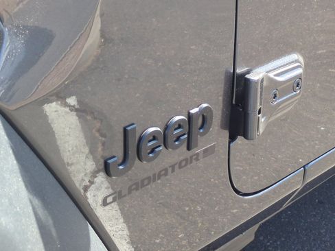New 2026 Jeep Gladiator Sport AWD/4WD image 23