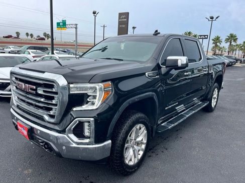 Used 2022 GMC Sierra 1500 SLT w/ SLT Premium Plus Package AWD/4WD image 5