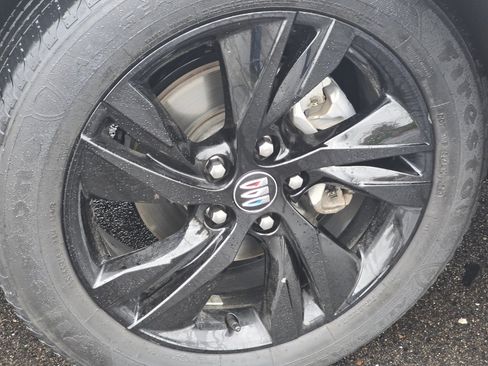 Used 2024 Buick Encore GX Sport Touring image 13