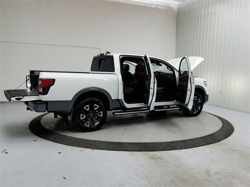 Used 2023 Nissan Titan Platinum Reserve w/ Moonroof Package image 15