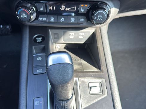 New 2026 Nissan Kicks SV image 18