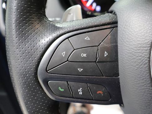 Used 2025 Dodge Durango GT AWD/4WD image 32