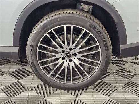 Certified 2025 Mercedes-Benz GLC 300 4MATIC image 13