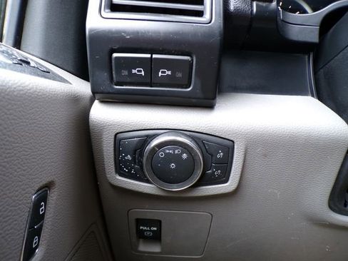 Used 2020 Ford F150 XL w/ Trailer Tow Package image 21