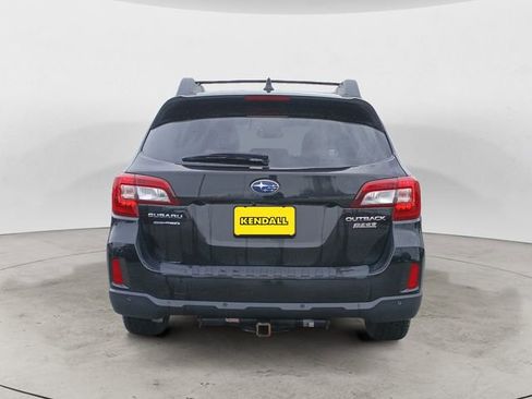 Used 2017 Subaru Outback 2.5i Limited AWD/4WD image 4