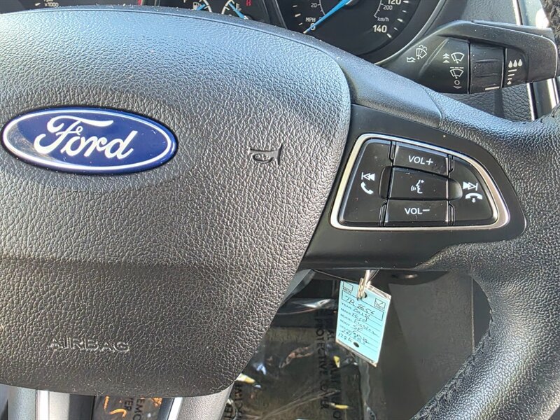 Used 2018 Ford Focus SE w/ Cold Weather Package FWD image 32