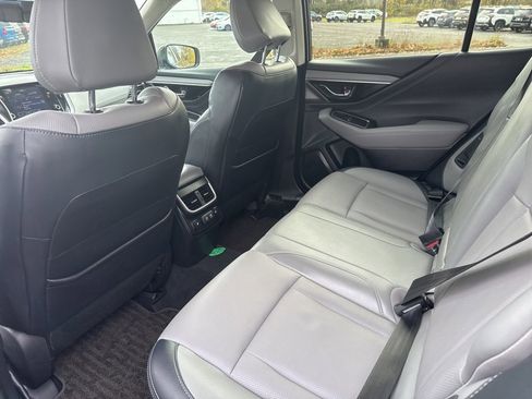 Used 2022 Subaru Outback Limited image 19