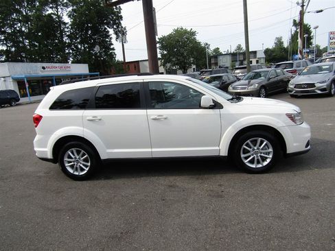 Used 2014 Dodge Journey SXT w/ Quick Order Package 22C FWD image 7