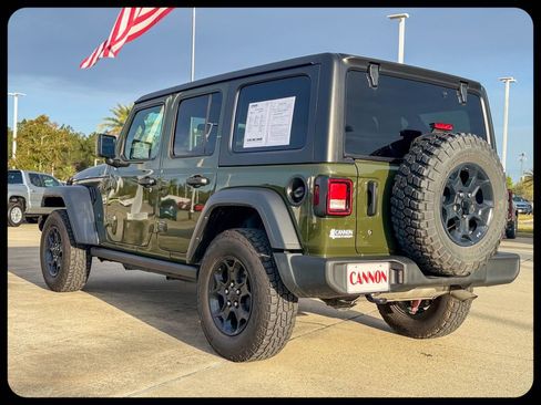 Used 2023 Jeep Wrangler Unlimited Sport AWD/4WD image 8