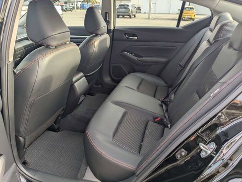 Used 2025 Nissan Altima 2.5 SR FWD image 13