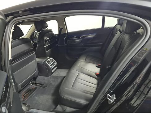 Used 2020 BMW 740i RWD image 5