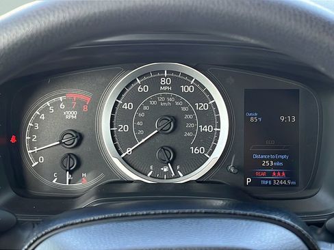 Used 2021 Toyota Corolla LE FWD image 20