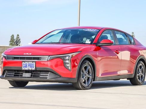 Used 2025 Kia K4 FWD image 5