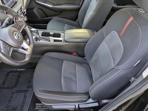 Used 2023 Nissan Sentra SR w/ Midnight Edition Package FWD image 15