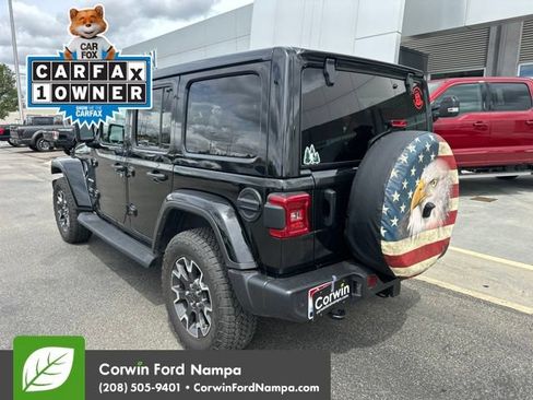Used 2024 Jeep Wrangler Unlimited Sahara w/ Technology Group AWD/4WD image 5