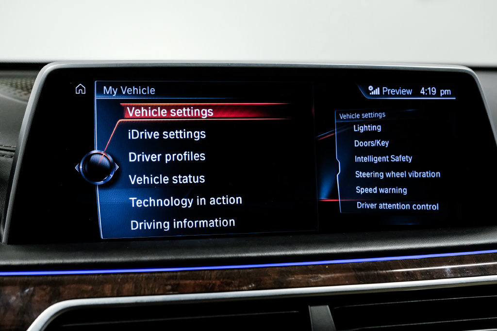 Used 2016 BMW 750i xDrive AWD/4WD image 43