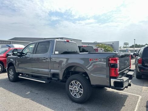New 2026 Ford F250 Lariat w/ FX4 Off-Road Package AWD/4WD image 11