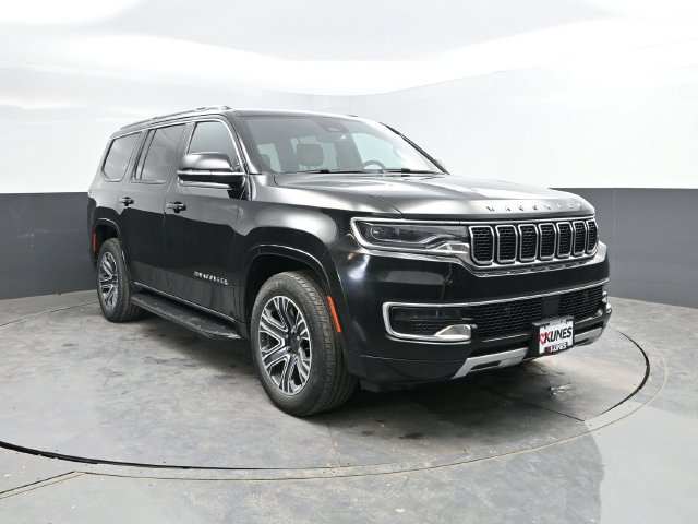 Used 2024 Jeep Wagoneer Series II AWD/4WD image 5