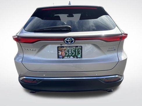 Used 2021 Toyota Venza XLE AWD/4WD image 6