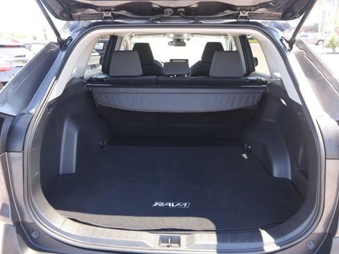 Used 2025 Toyota RAV4 XLE w/ Weather Package AWD/4WD image 7