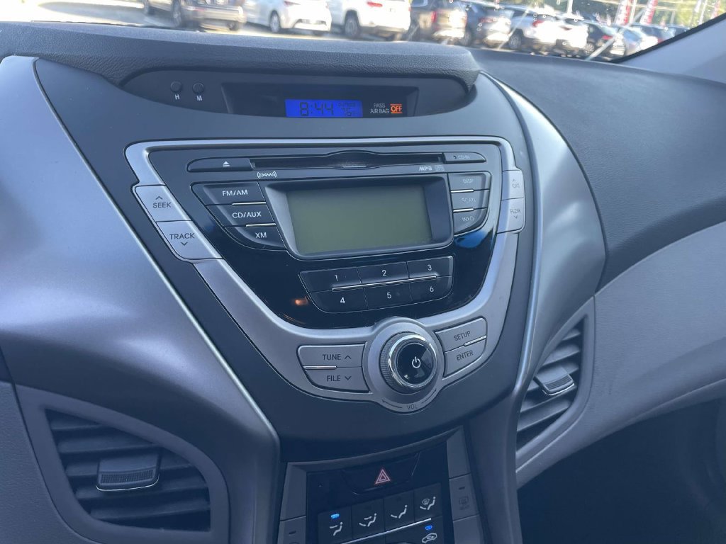 Used 2013 Hyundai Elantra GLS FWD image 23