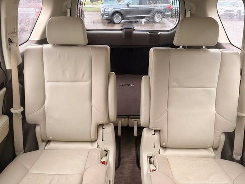 Used 2017 Lexus GX 460 Premium AWD/4WD image 18