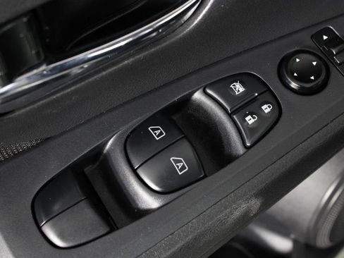 Certified 2022 Nissan Kicks SV image 21