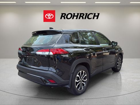 Used 2023 Toyota Corolla Cross AWD Hybrid image 6