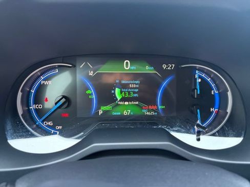 Used 2025 Toyota RAV4 LE AWD/4WD image 10