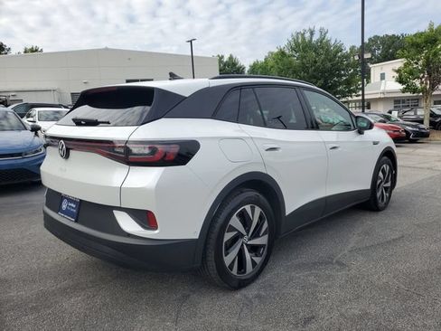 Certified 2025 Volkswagen ID.4 Pro RWD image 4
