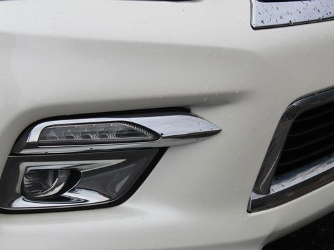 Used 2017 INFINITI QX80 4WD w/ Driver Assistance Package image 39