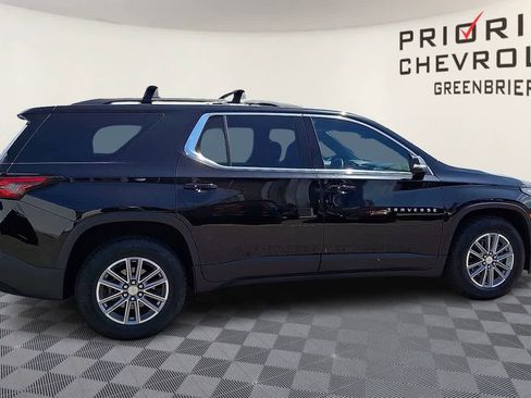 Used 2023 Chevrolet Traverse LT image 9