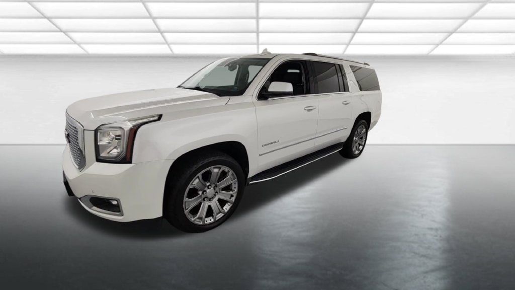 Used 2017 GMC Yukon XL Denali w/ Open Road Package AWD/4WD image 3