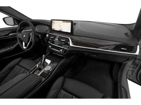 Used 2022 BMW 540i w/ M Sport Package RWD image 18