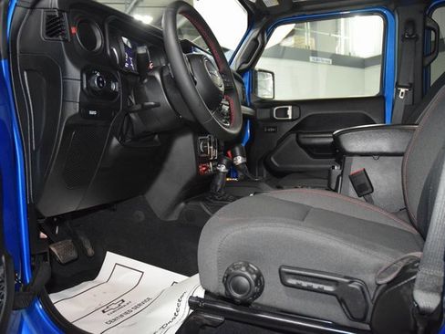 Used 2024 Jeep Gladiator Rubicon w/ Convenience Group image 33