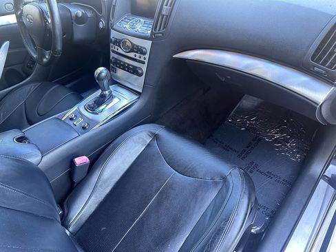 Used 2014 INFINITI Q60 Convertible w/ Premium Package image 26