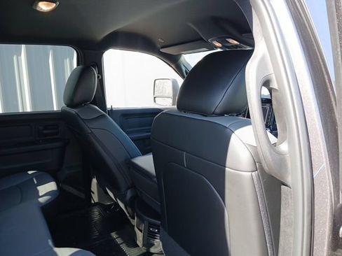 New 2026 RAM 3500 4x4 Crew Cab DRW image 17