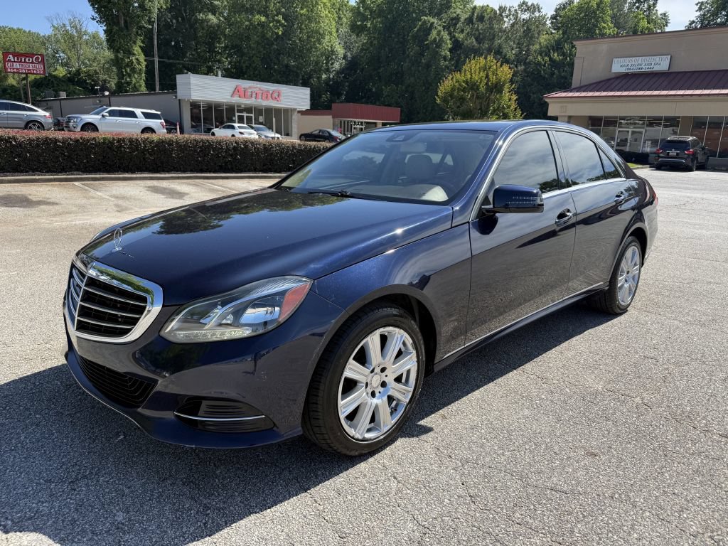 Used 2014 Mercedes-Benz E 350 Sedan image 3