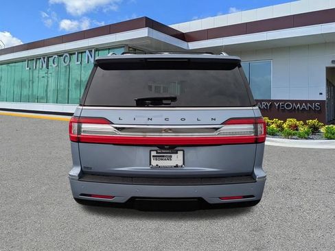 Certified 2020 Lincoln Navigator Black Label w/ Cargo Convenience Package AWD/4WD image 4