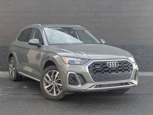 Certified 2025 Audi Q5 2.0T Premium Plus w/ Premium Plus Package image 3