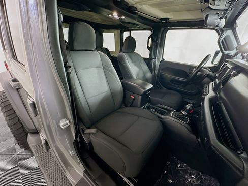 Used 2020 Jeep Wrangler Unlimited Sport S image 27