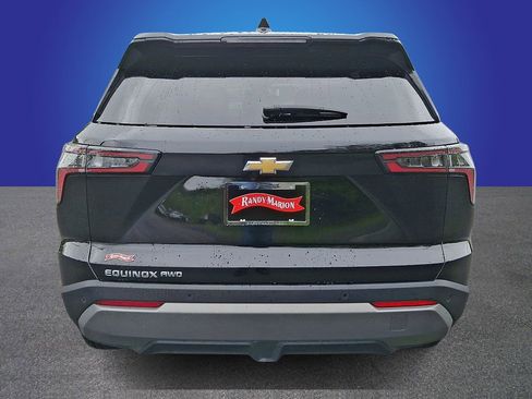 Used 2025 Chevrolet Equinox LT AWD/4WD image 5