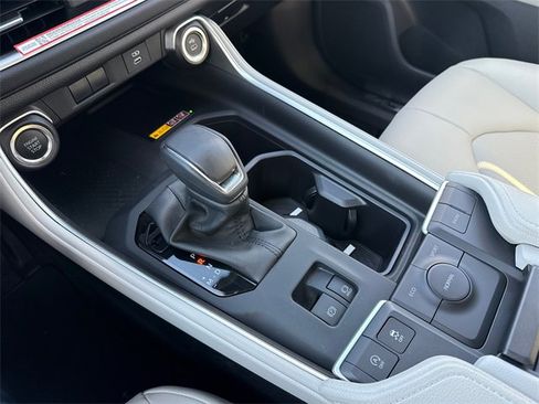 Used 2026 Toyota Grand Highlander XLE image 28