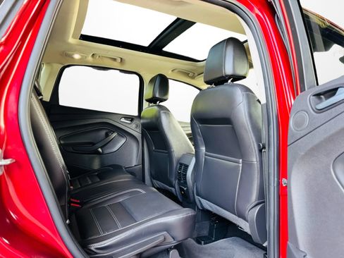 Used 2017 Ford Escape Titanium w/ Equipment Group 301A AWD/4WD image 9